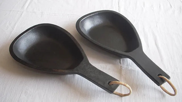 Longpi Black Pottery - Spoon holder/ serving spoon
